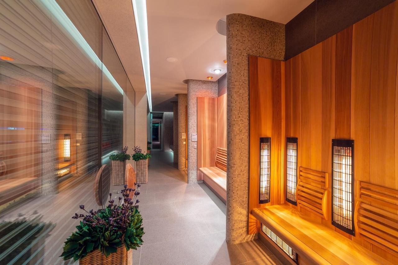 Hotel Jezerka Sec Ngoại thất bức ảnh