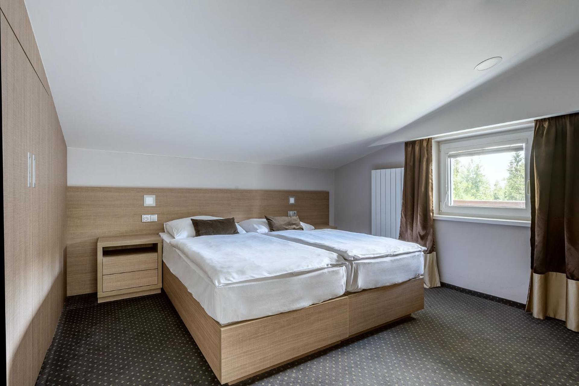 Hotel Jezerka Sec Ngoại thất bức ảnh
