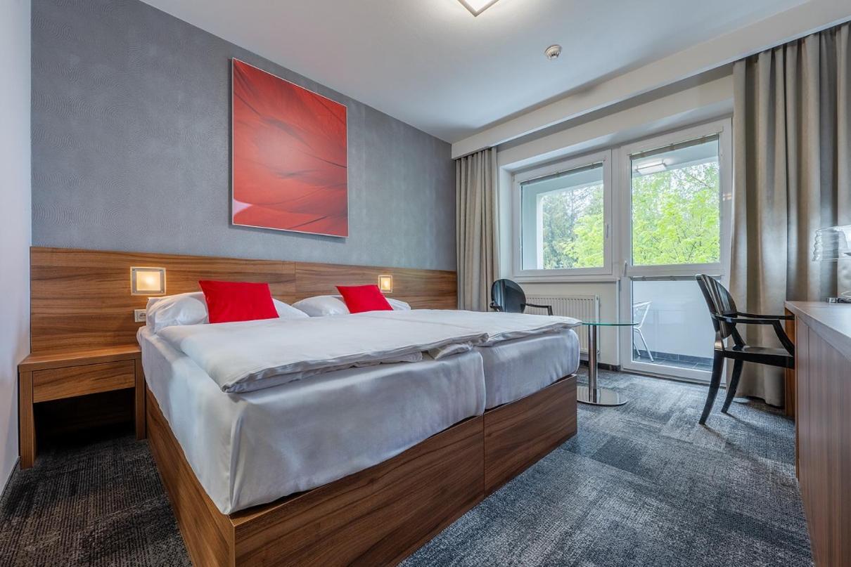 Hotel Jezerka Sec Ngoại thất bức ảnh